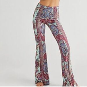 Novella Royale Janis Bells Paisley Pull On Stretch Flare Pants Size M High Rise
